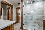 SCCR Misty Trail Lakehouse: Upper-Level Master Bathroom